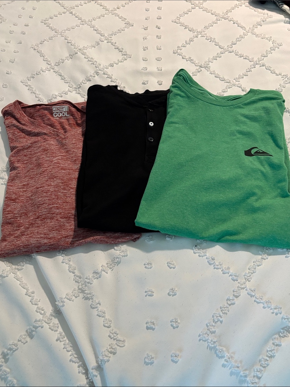 32 Degrees Maroon Heather V-Neck Short Sleeve Tee